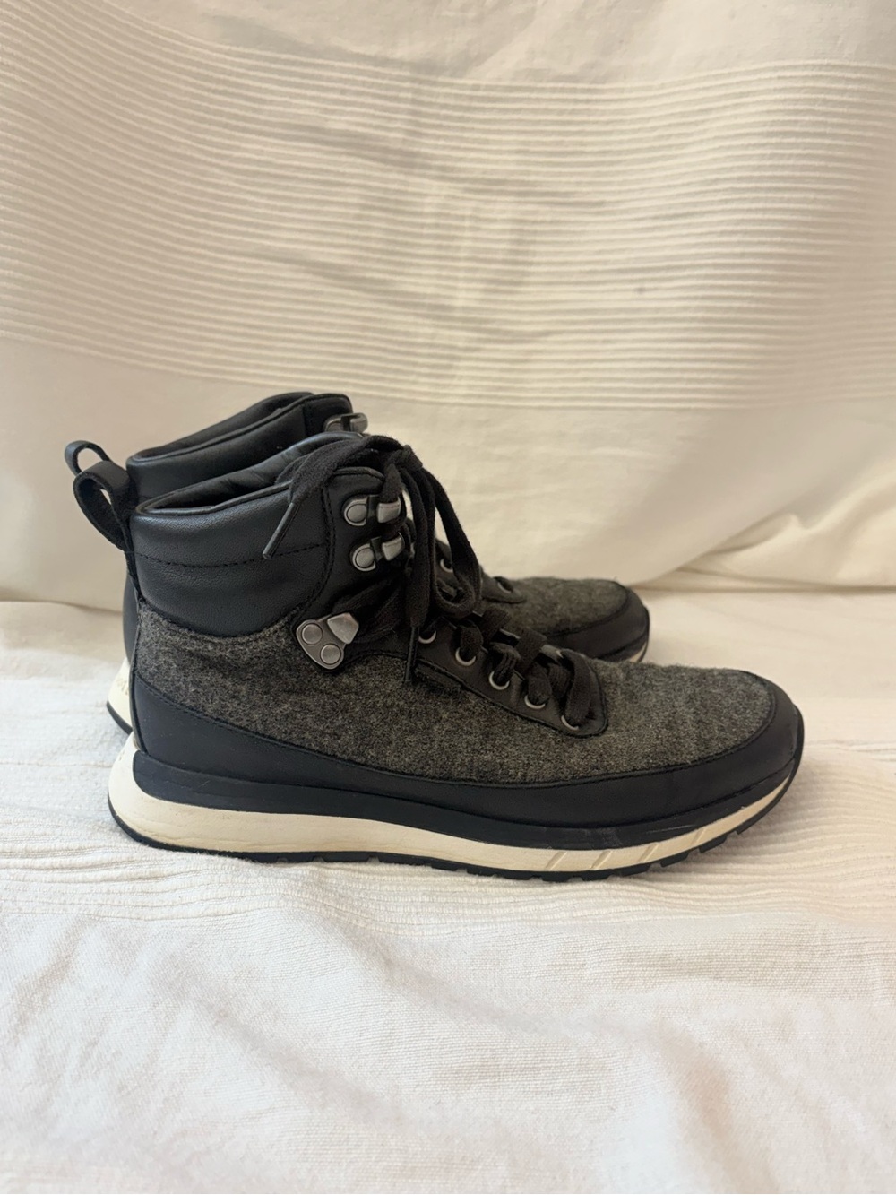 Roots Rideau Mid Sneaker - Picture 4 of 13